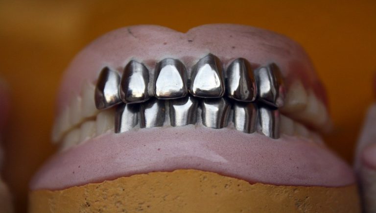 Man Accidentally Swallows Dentures While Eating Pancakes Man Accidentally Swallows Dentures While Eating Pancakes