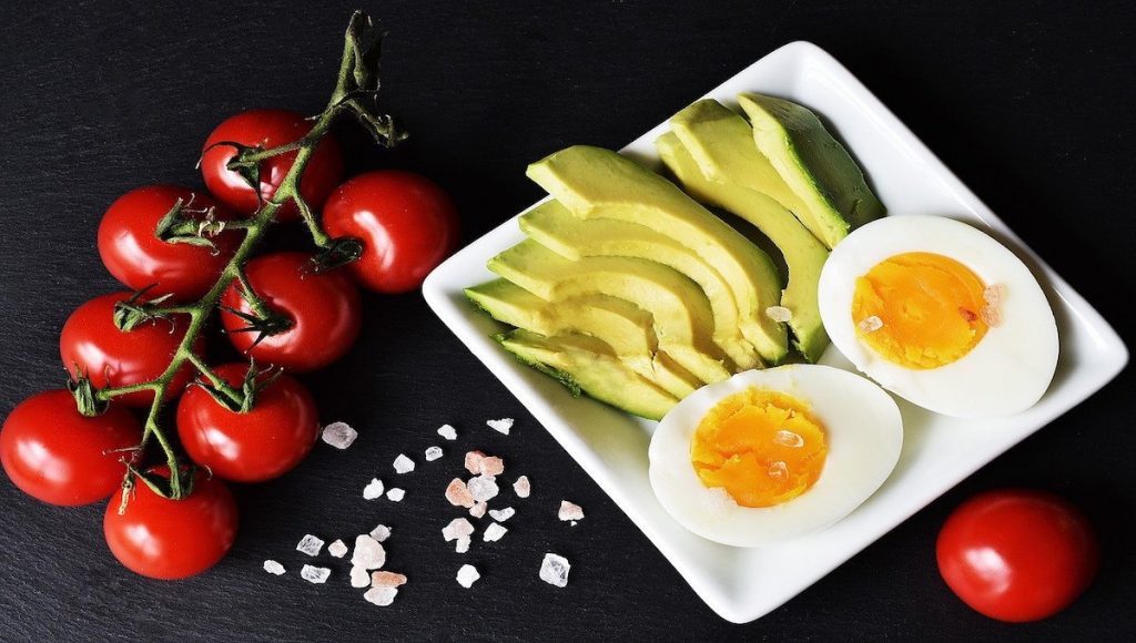 5 Health Benefits of Low-Carb and Ketogenic Diets